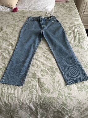 Abercrombie & Fitch The Ankle Straight Ultra High Rise jeans